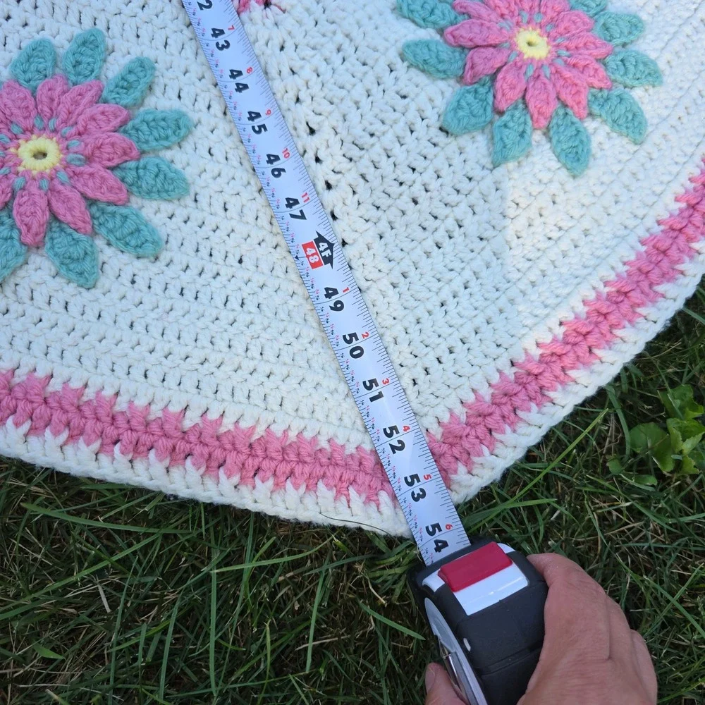 Vtg Handmade Crochet Christmas Tree Skirt White Pink Teal Pointsettia 54 inches